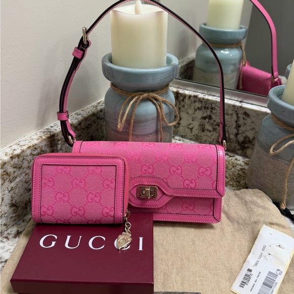 NWT Pink Gucci Luce Leather and Canvas Bag And Wallet - Picture 1 of 13